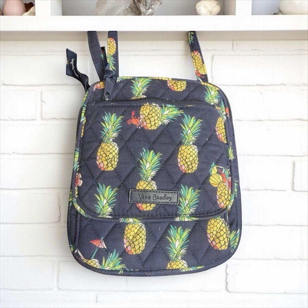 Vera Bradley Quilted Crossbody Pineapple Toucan Party Bag With Compartments​​